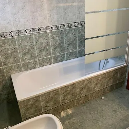 “ledicia”, Piso En Alquiler Daire *